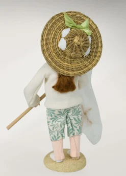 Byers Choice Beach Girl Catching Starfish, , Znau173 Outlet