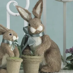 Easter^Raz Bunny, Sitting