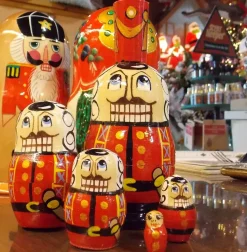 Nutcrackers/Smokers^ALSH Nesting Soldier/Nutcracker Dolls,