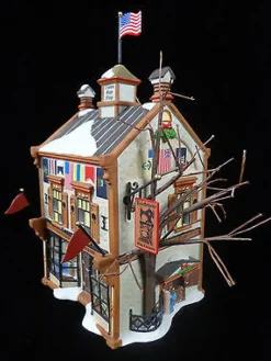 Department 56 Nev, Knickerbocker Flag Company, 56.57003, New England Village Fashion