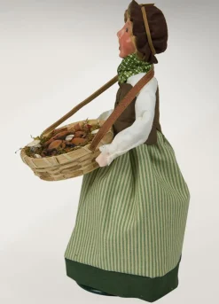 Byers Choice^Byers Choice Woman Selling Crabs, , Zms266C